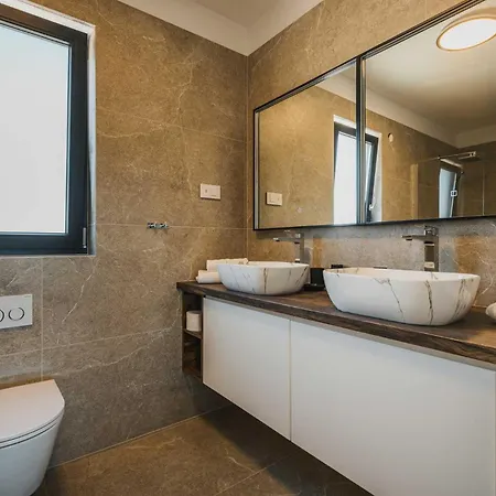 Sandro By Awaytocroatia Poreč