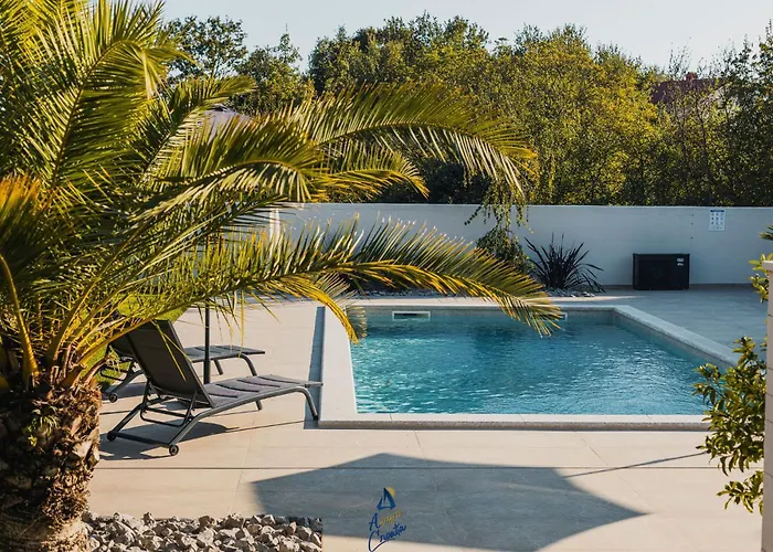 Sandro By Awaytocroatia Πόρετς