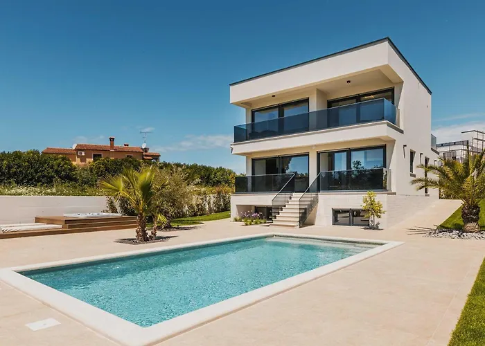 Sandro By Awaytocroatia * Πόρετς