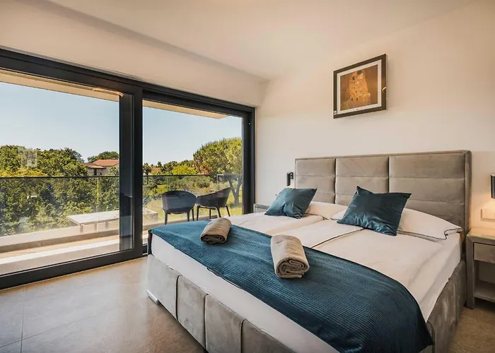 Sandro By Awaytocroatia Πόρετς